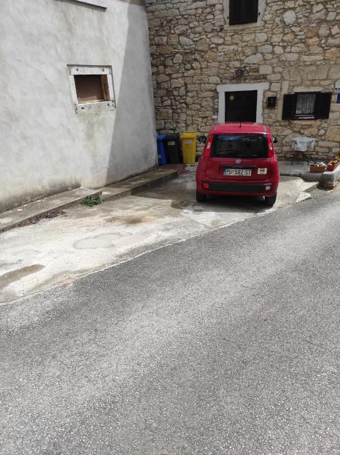 Maja Apartment Višnjan Zewnętrze zdjęcie